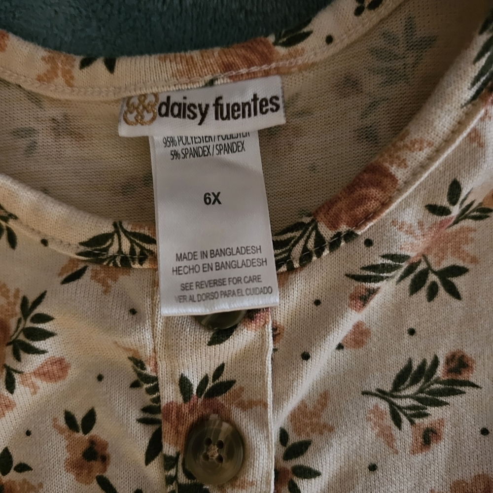 Daisy Fuentes Kids Dress with Cream and Floral Design Chic Casual - Picture 6 of 6